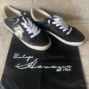 Vintage Havana Black Sneakers with Star